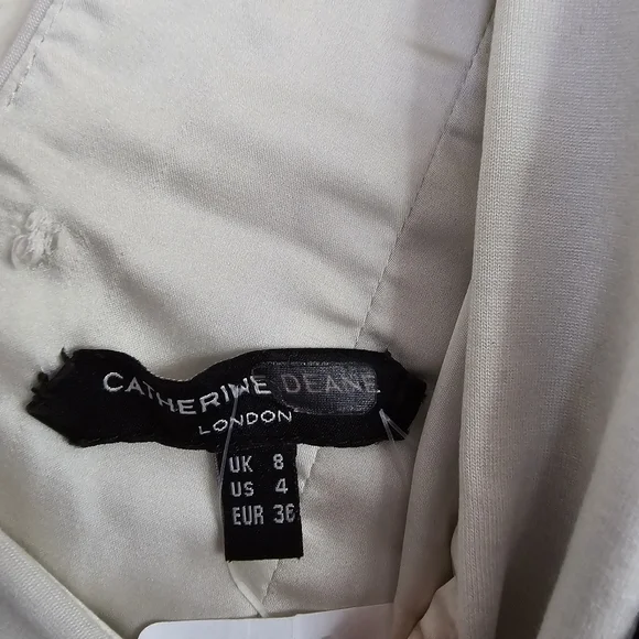 Catherine DeaneCap-Sleeve V-Neck Lace-Panel Sheath Dress, Oyster/Almond size 4 - Picture 9 of 12